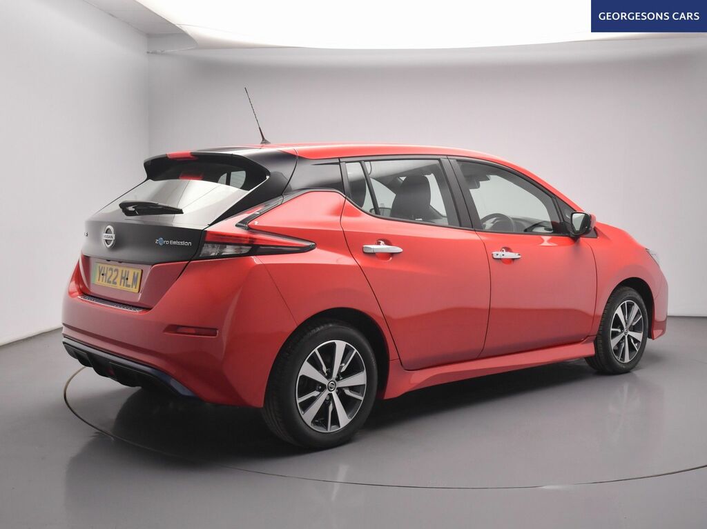 Nissan Leaf Acenta Hatchback YH22HLM Red #6