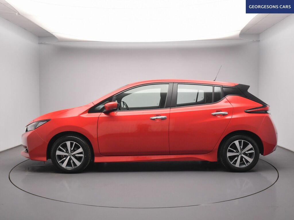 Nissan Leaf Acenta Hatchback YH22HLM Red #2