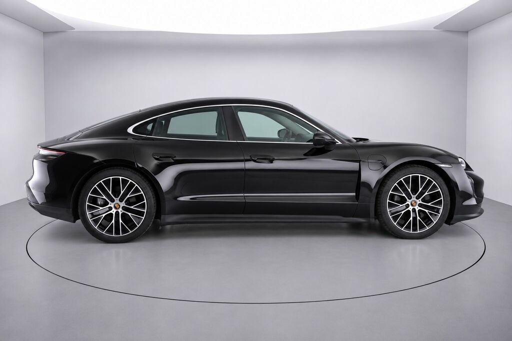 Porsche Taycan Performance Plus 93.4Kwh Saloon Black #2