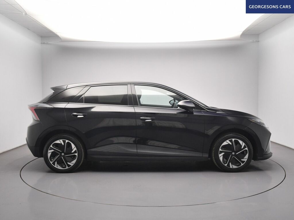 MG 1100 Trophy Long Range Hatchback Black #5