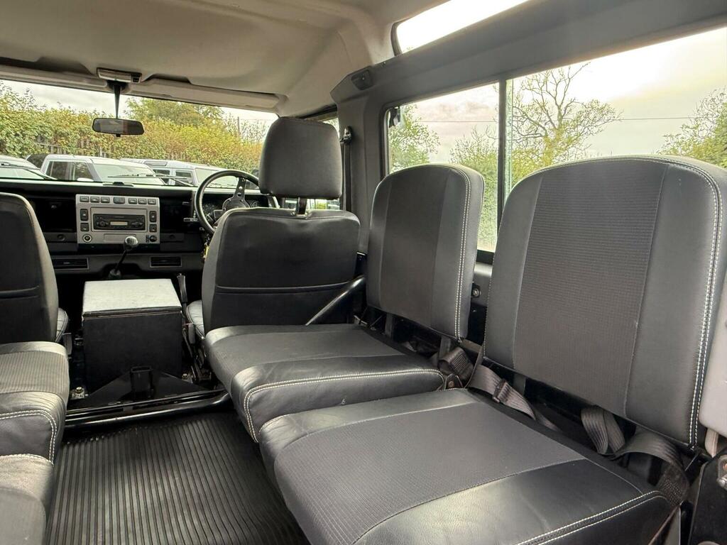 Land Rover Defender 90 County Red #21