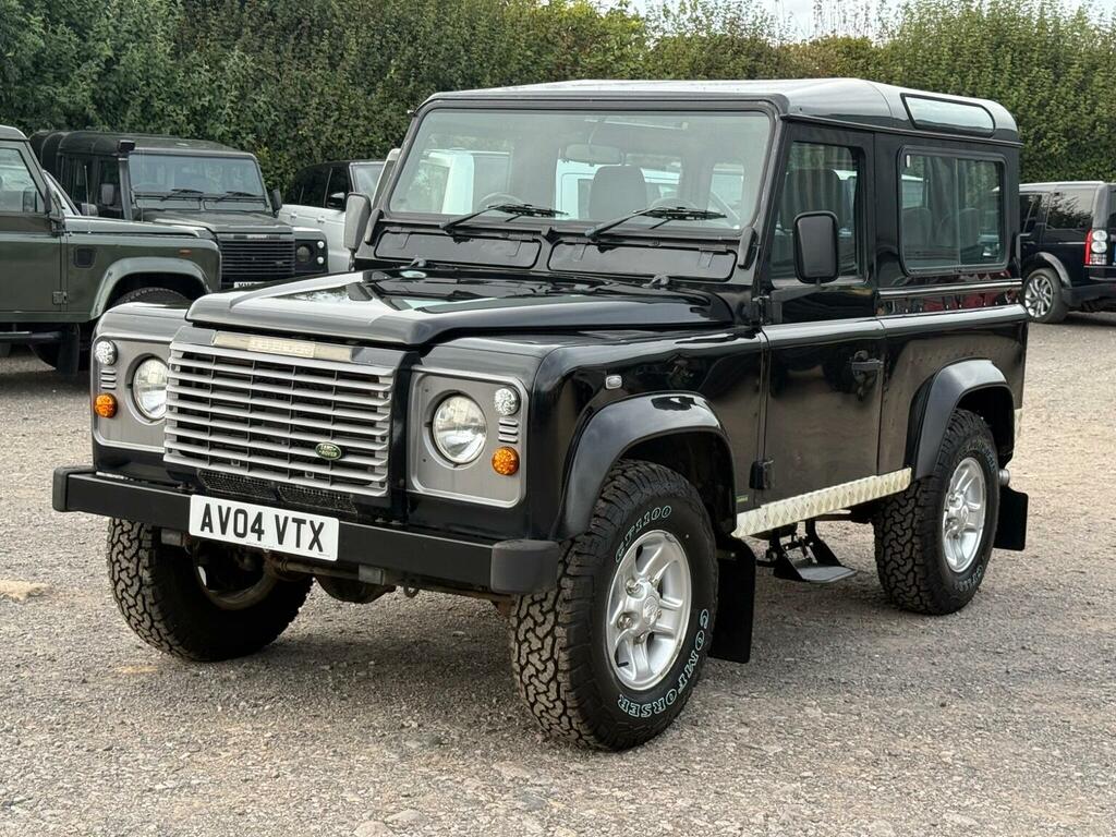 Land Rover Defender 90 County Red #11
