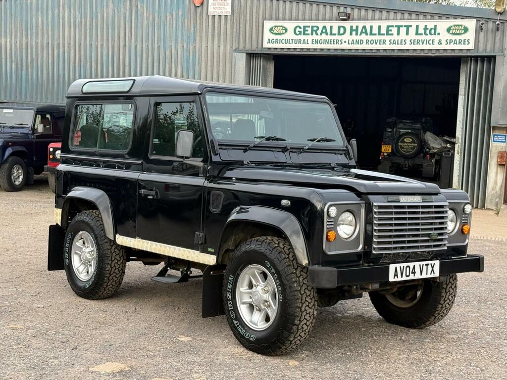 Land Rover Defender 90 County Red #8