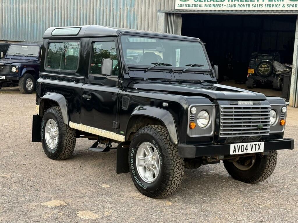 Land Rover Defender 90 County Red #9