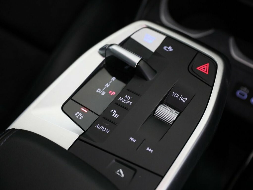 BMW iX2 Ix2 Edrive20 M Sport Blue #26