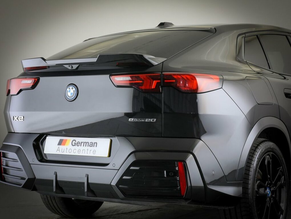 BMW iX2 Suv Black #5