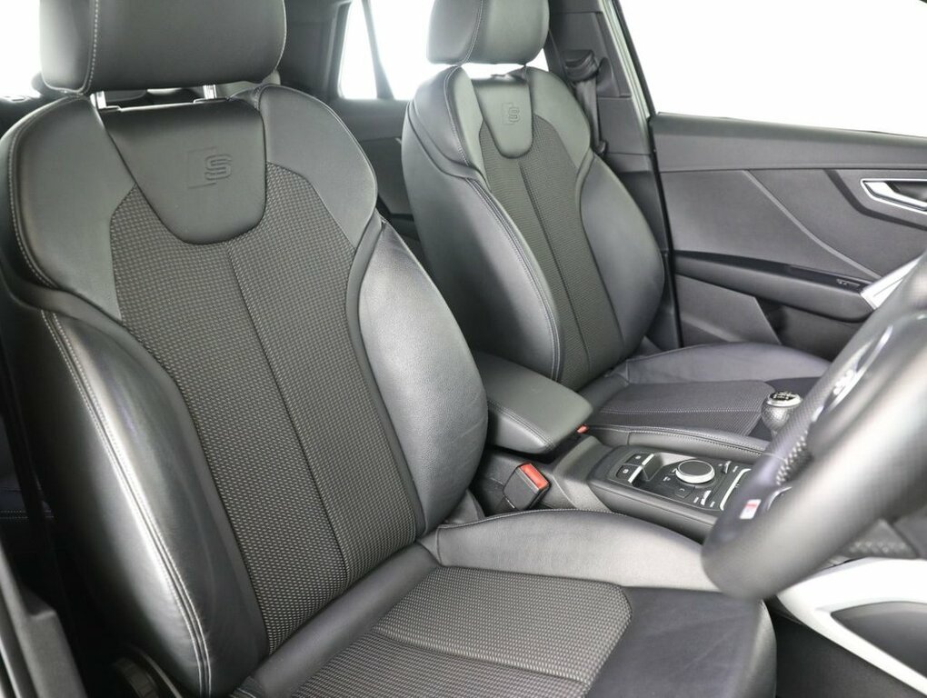Audi Q2 1L Sport Grey #21