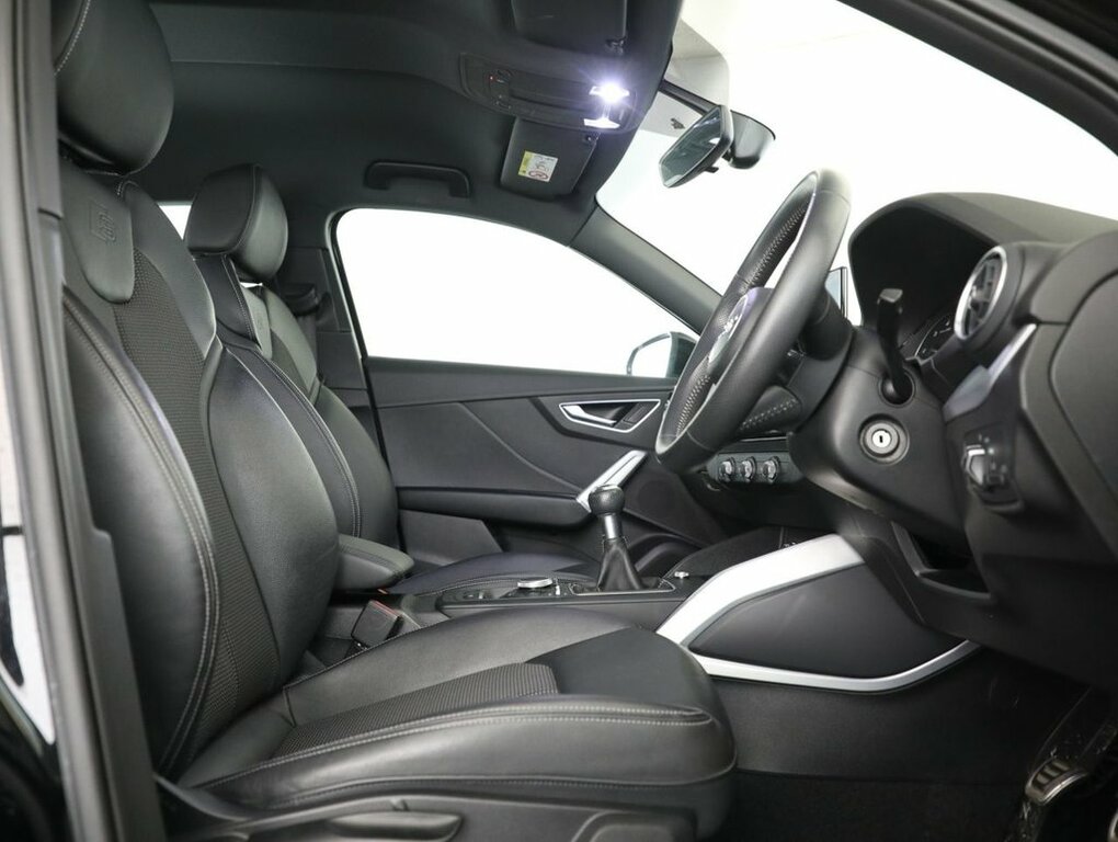 Audi Q2 1L Sport Grey #18