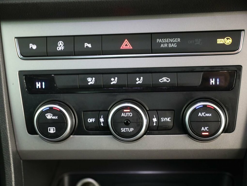 Seat Ateca Suv 1.5 Ecotsi 150Ps Xperience Dsg Red #40
