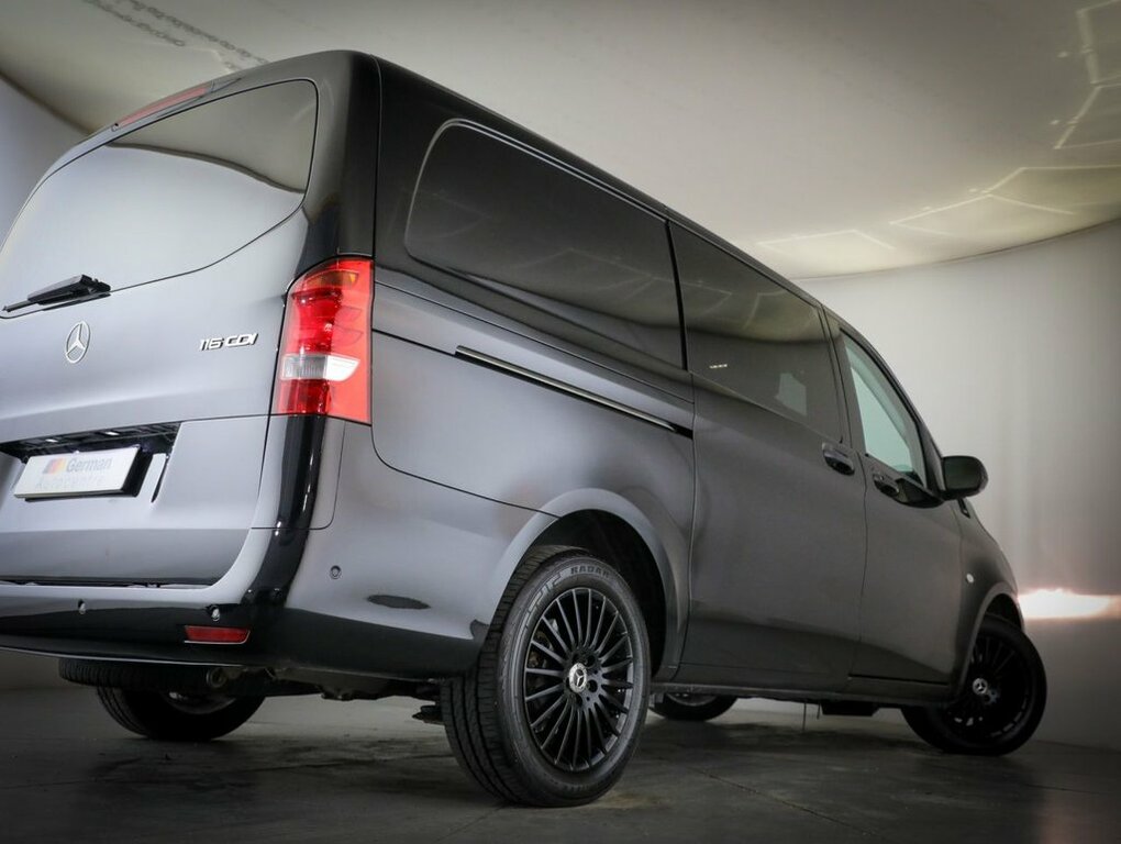 Mercedes-Benz Vito 2L Premium Black #5