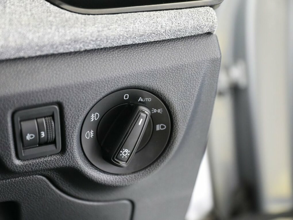 Skoda Kamiq Se Black #35