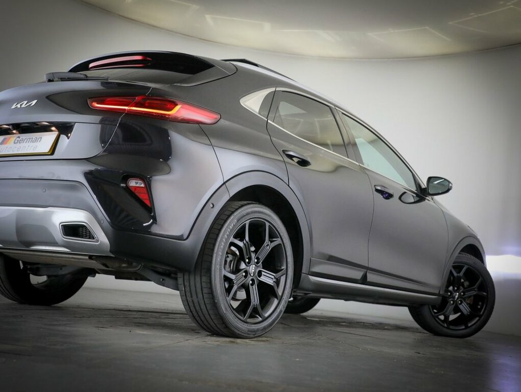 Kia Xceed 1.5L 4 Black #6