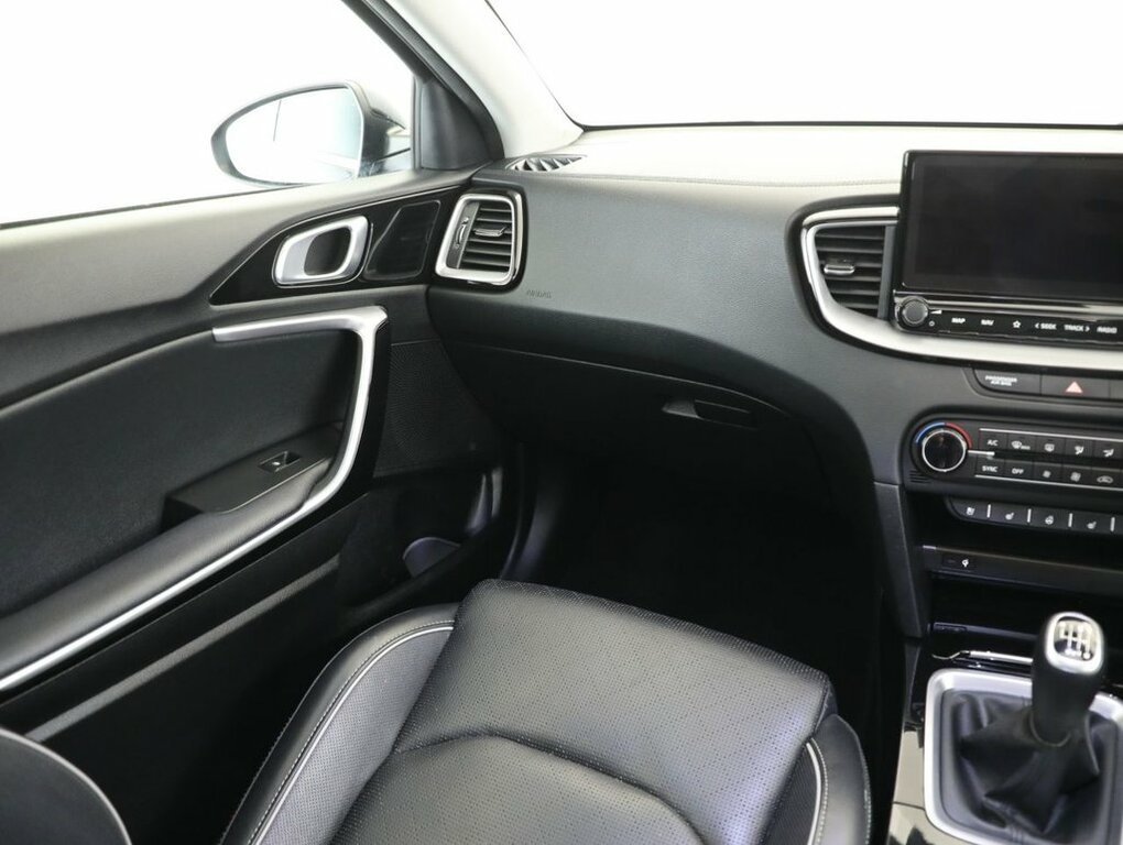 Kia Xceed 1.5 T-gdi 3 Euro 6 Ss Blue #33
