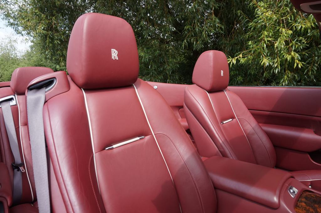 Rolls-Royce Dawn 6.6 V12 Euro 6 Blue #26