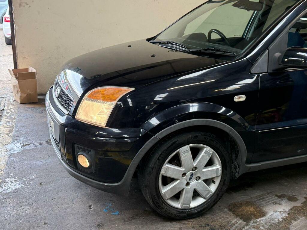 Ford Fusion 1.6 Plus Black #4