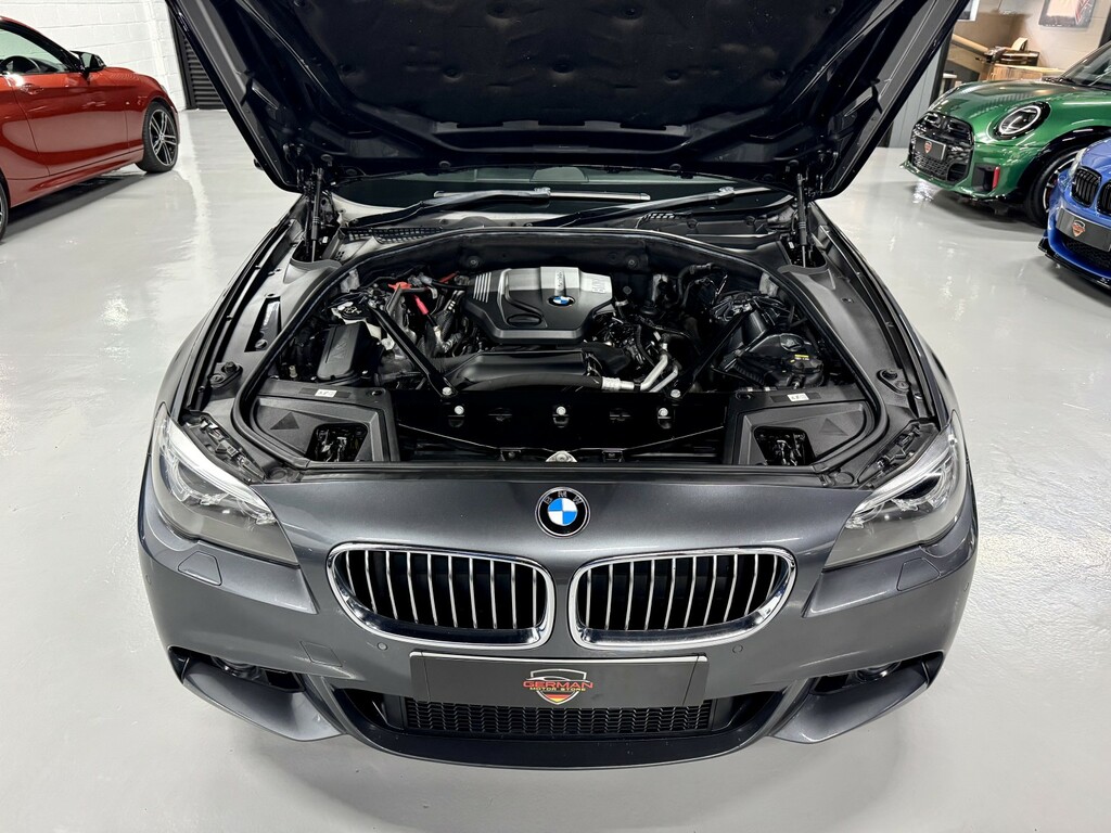 BMW 5 Series Se White #19