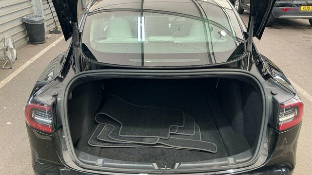 Tesla Model 3 2023 23 Saloon #9
