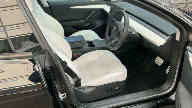 Tesla Model 3 2023 23 Saloon #11