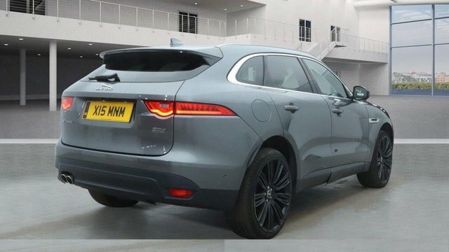 Jaguar F-Pace D180 Portfolio Suv Grey #4