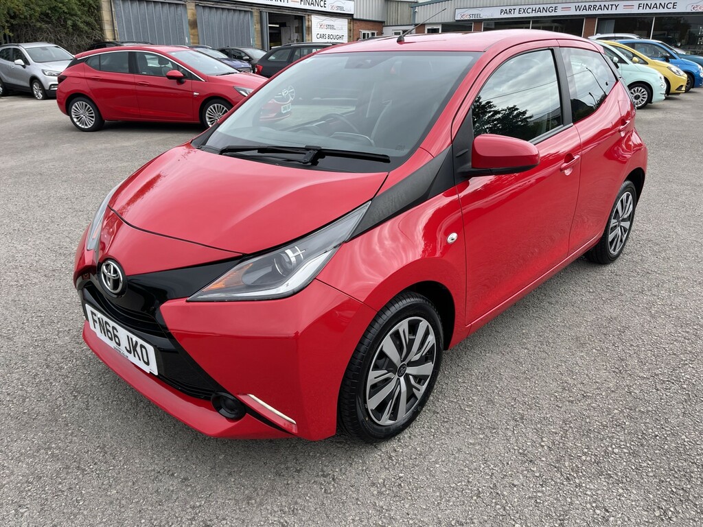 Toyota Aygo 1.0 Vvt-i X-play Red