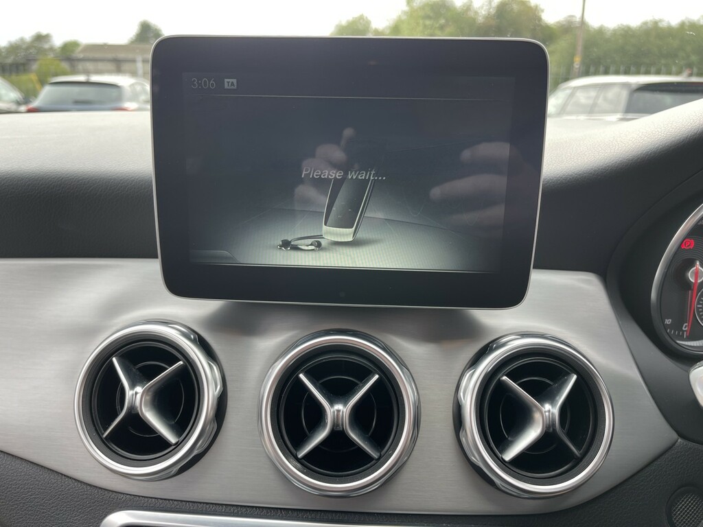 Mercedes-Benz GLA Class Gla 220 D Blue #39