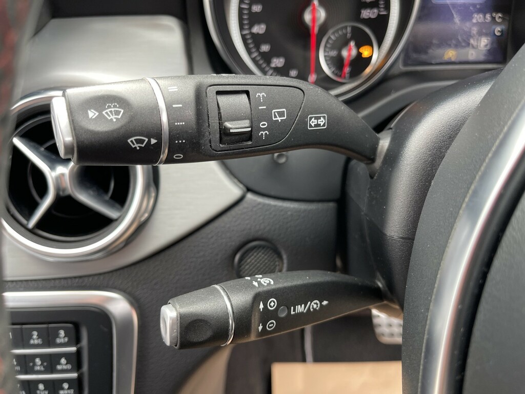Mercedes-Benz GLA Class Gla 220 D Blue #37