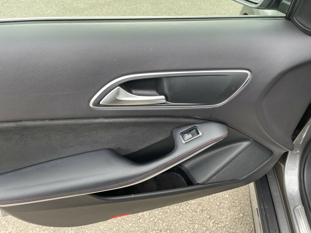 Mercedes-Benz GLA Class Gla 220 D Blue #26