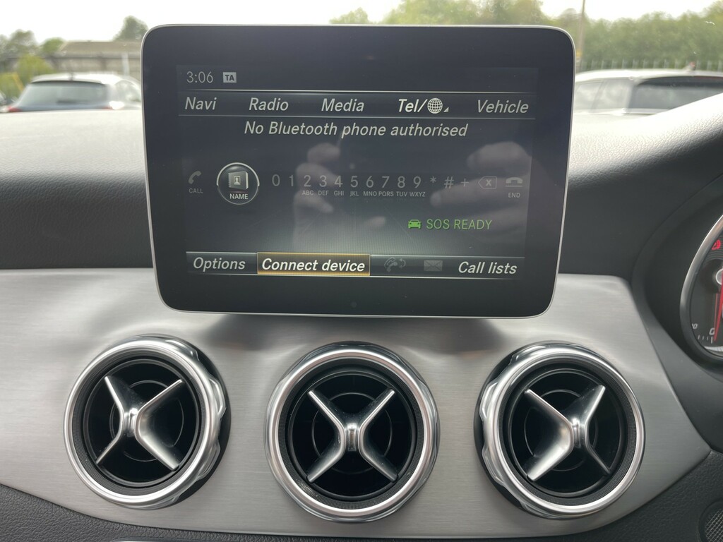 Mercedes-Benz GLA Class Gla 220 D Blue #38