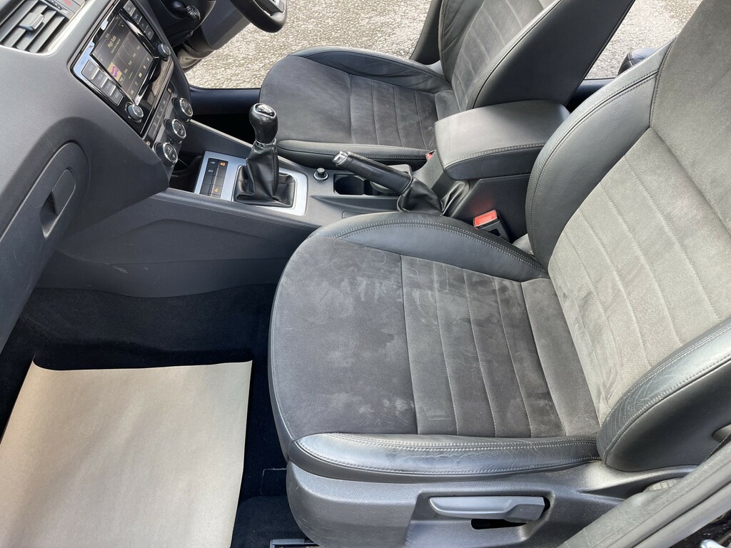Skoda Octavia 1.6 Elegance Tdi Cr Dsg 104 Bhp Grey #22