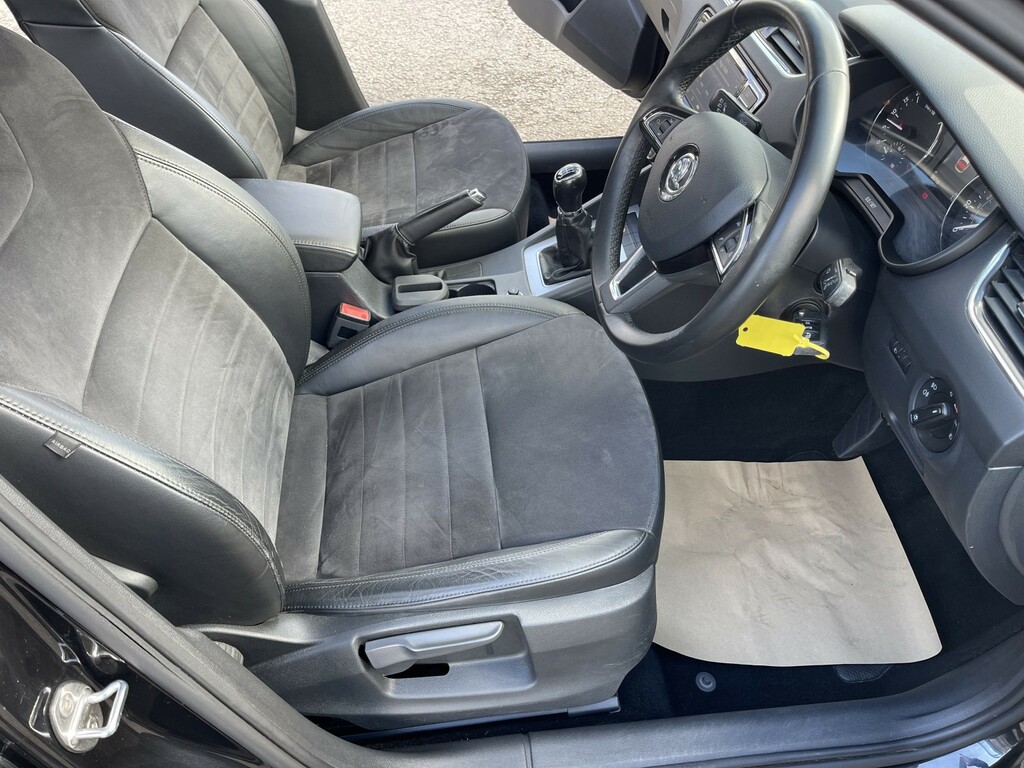 Skoda Octavia 1.6 Elegance Tdi Cr Dsg 104 Bhp Grey #13