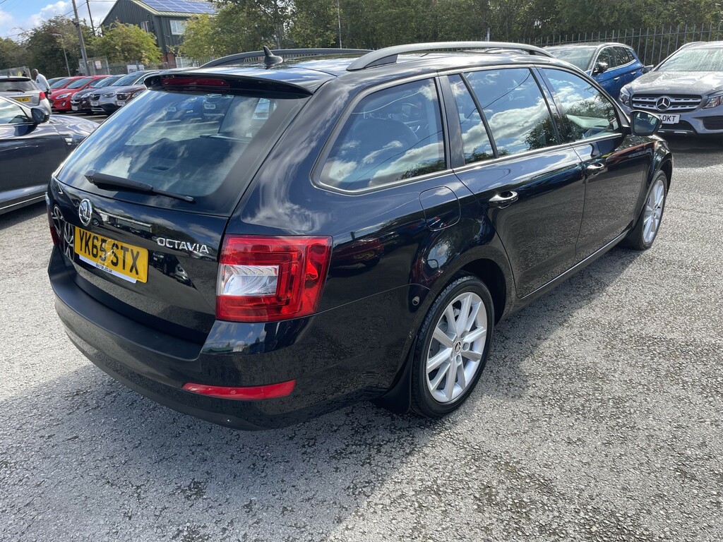Skoda Octavia 1.6 Elegance Tdi Cr Dsg 104 Bhp Grey #9
