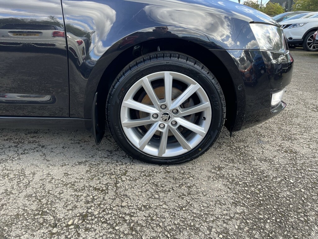 Skoda Octavia 1.6 Elegance Tdi Cr Dsg 104 Bhp Grey #12