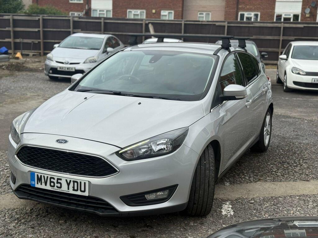 Ford Focus Zetec Black #3