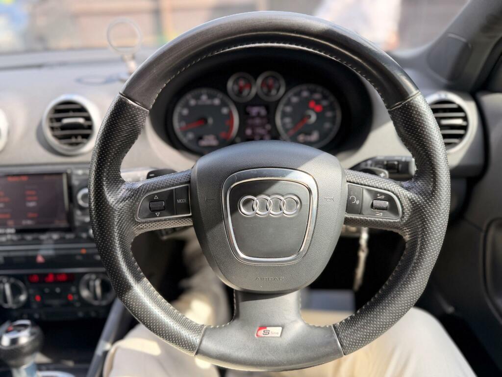 Audi A3 1.6 Technik Sportback Euro 5 Black #34