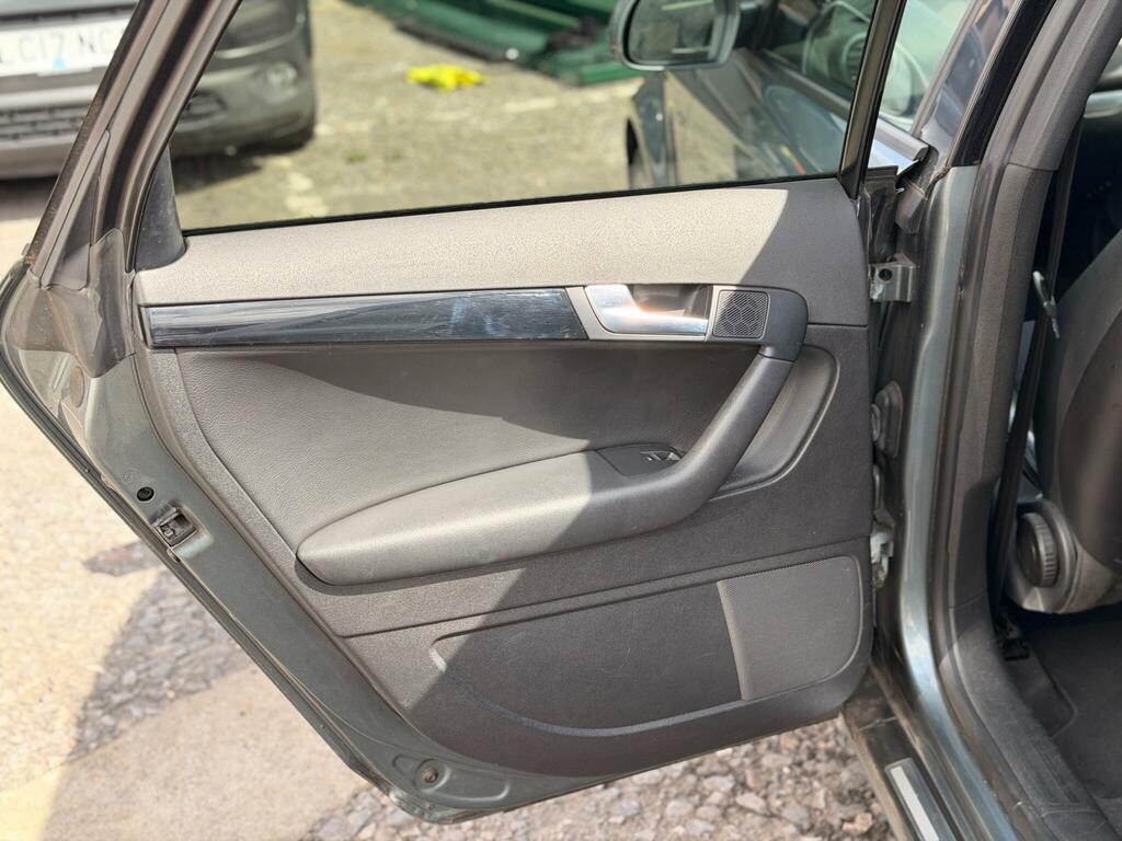 Audi A3 1.6 Technik Sportback Euro 5 Black #23