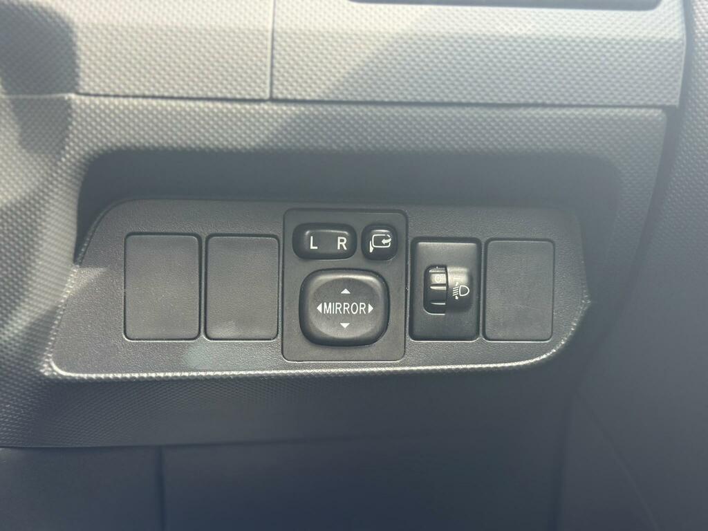 Toyota Auris 1.6 Sr Valvematic Grey #18