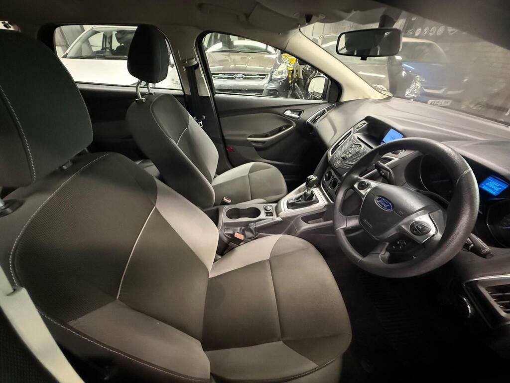 Ford Focus 1.6 Tdci Dpf Zetec  #9