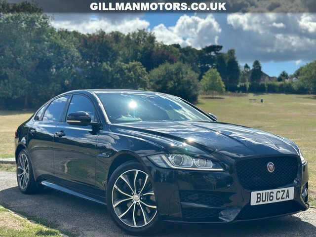 Jaguar XF R-sport Saloon Black