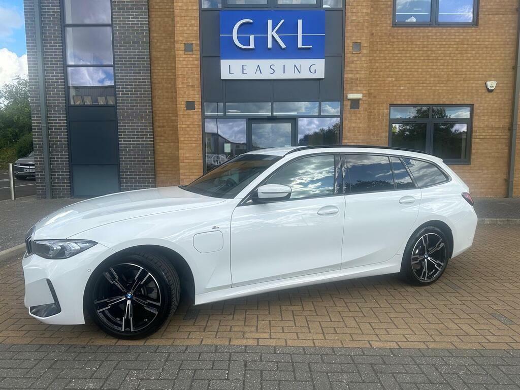 BMW 3 Series 2.0 330E 22.3Kwh M Sport Touring Euro 6 S S White