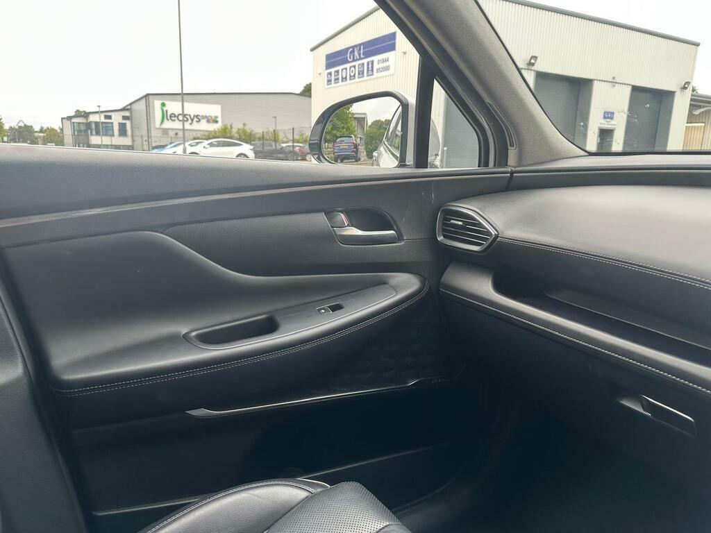 Hyundai Santa Fe Ultimate Black #14