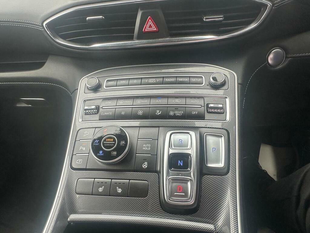 Hyundai Santa Fe Ultimate Black #24