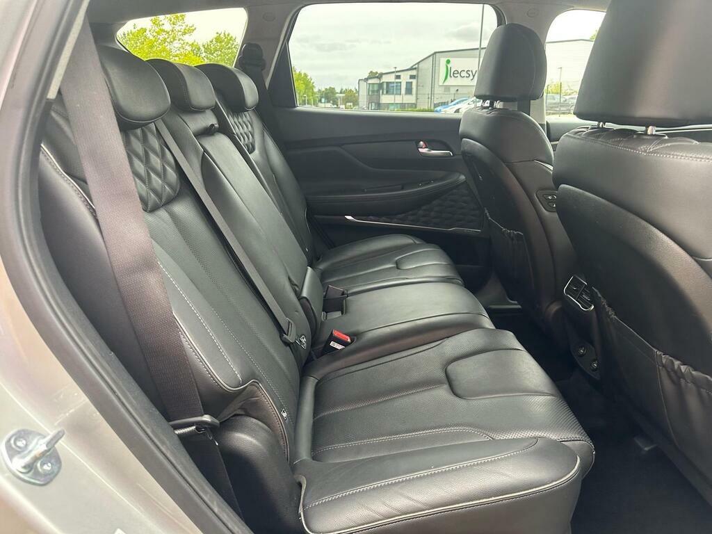 Hyundai Santa Fe Ultimate Black #22