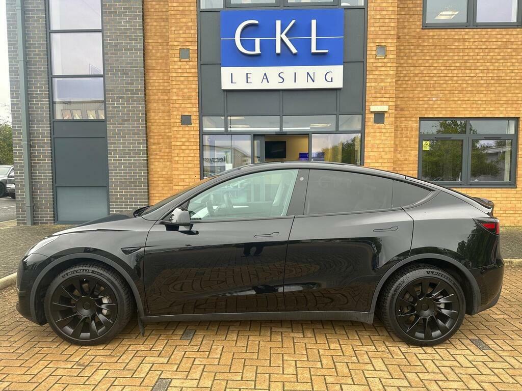 Tesla Model Y Dual Motor Long Range 4Wde Black #2