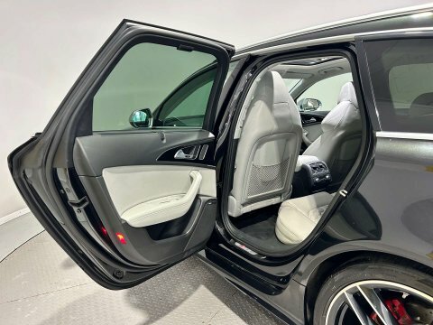 Audi RS6 4.0T Fsi Quattro Rs 6 Tip White #35