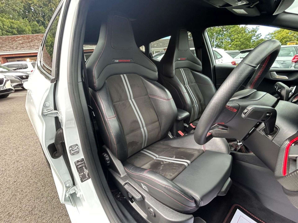 Ford Fiesta 1.5T Ecoboost St-3 Hatchback Euro 6 CN73PZY White #6