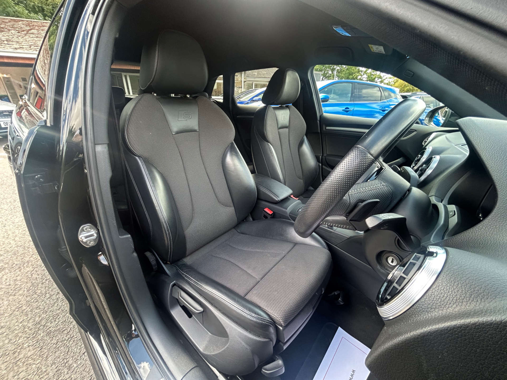 Audi A3 Tfsi Cod 35 Black Edition Sportback S Troni VE19CFN Black #6