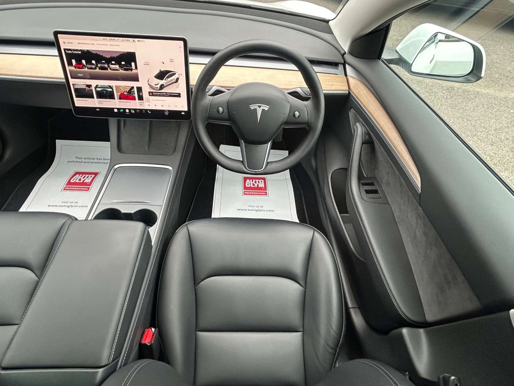 Tesla Model 3 Saloon Rwd White #2