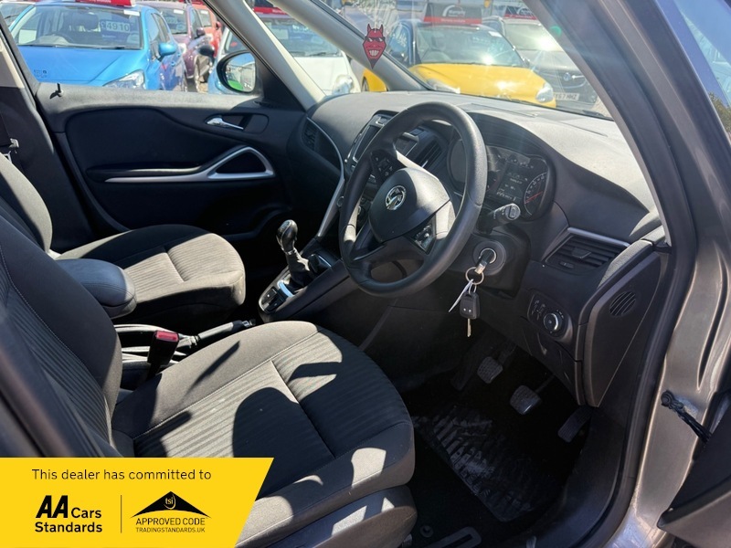 Vauxhall Zafira Designlow Miles 60Kulez Compliant3 Grey #2