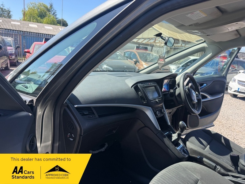 Vauxhall Zafira Design Silver #17