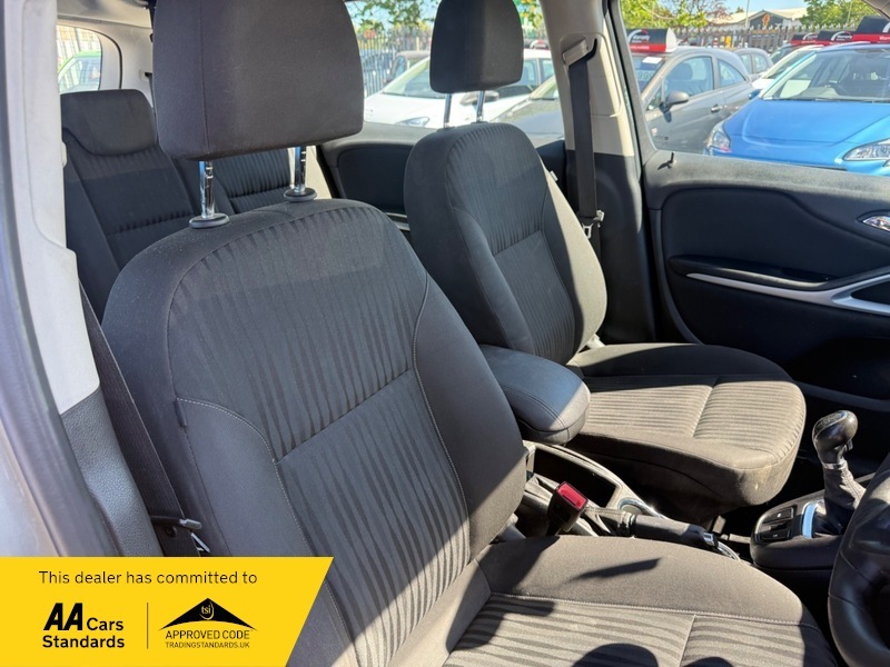 Vauxhall Zafira Design Silver #16